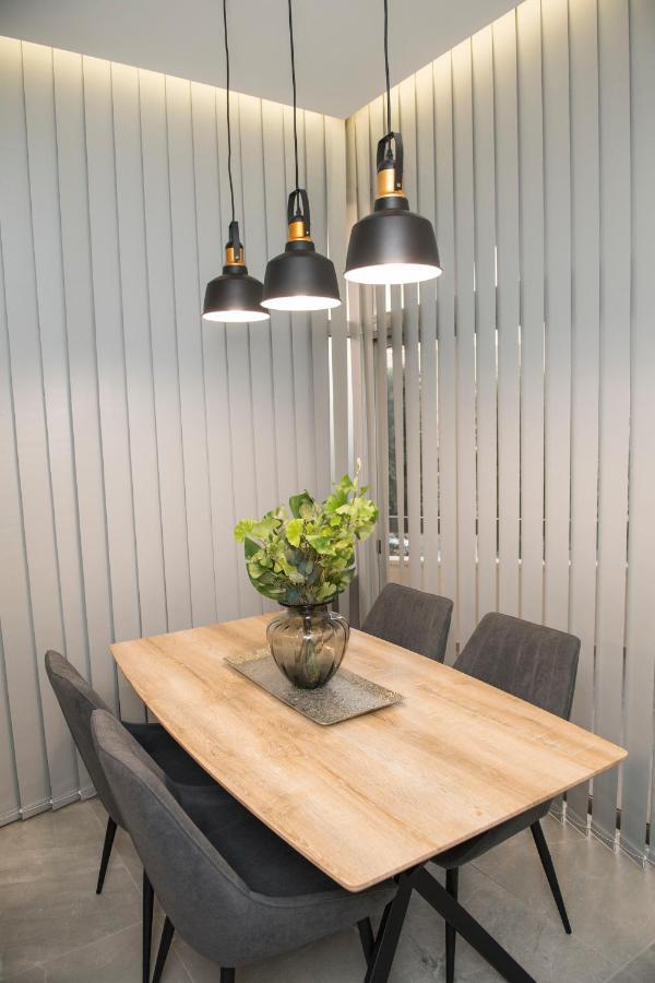 Skin Suites-Luxury Living นิโคเซีย ภายนอก รูปภาพ