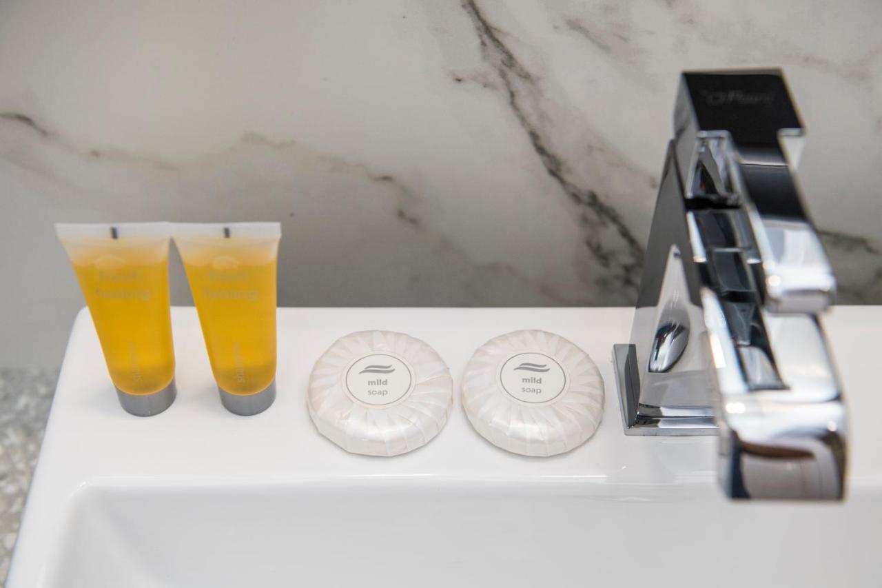 Skin Suites-Luxury Living นิโคเซีย ภายนอก รูปภาพ