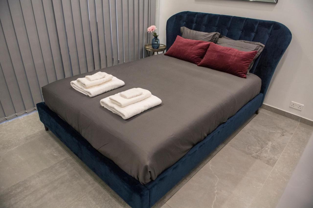 Skin Suites-Luxury Living นิโคเซีย ภายนอก รูปภาพ