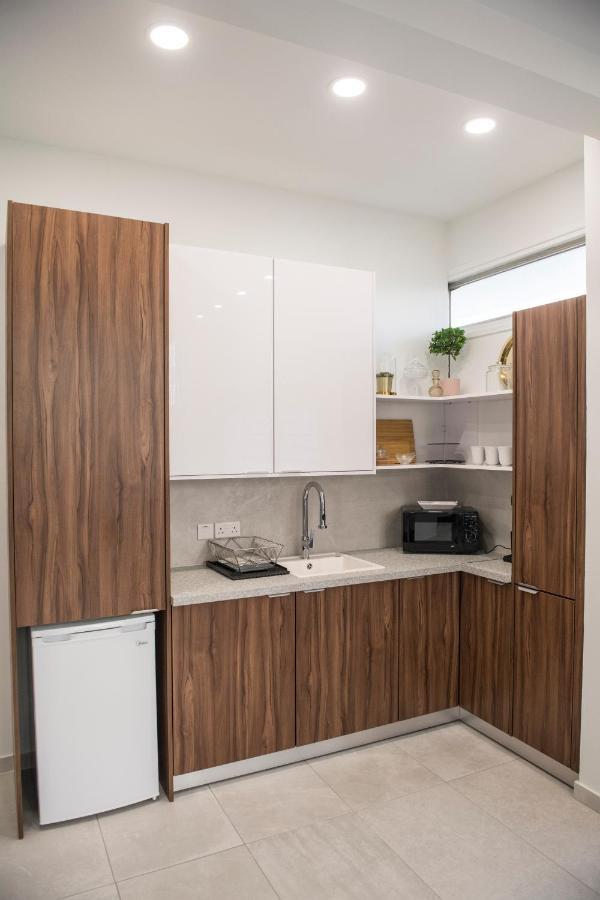 Skin Suites-Luxury Living นิโคเซีย ภายนอก รูปภาพ